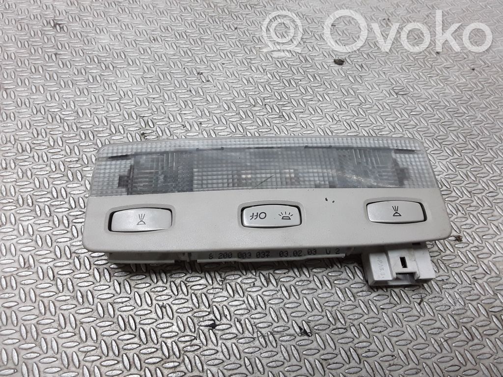 Luz del asiento trasero   8200003037