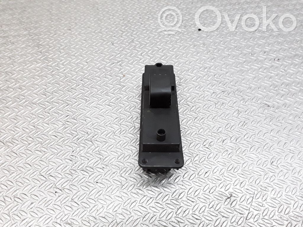 Electric window control switch   BP4K66370