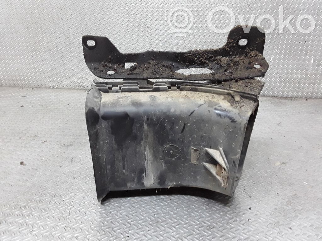 BMW 5 E60 E61 Ilmanoton kanavan osa 