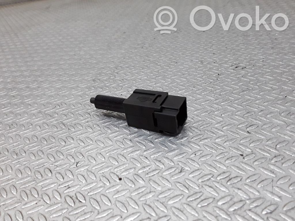 Nissan Primera Interruptor sensor del pedal de freno