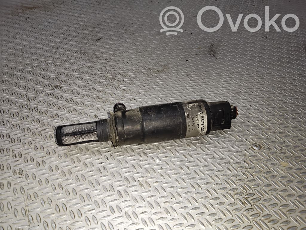 BMW 3 E46 Headlight washer pump 