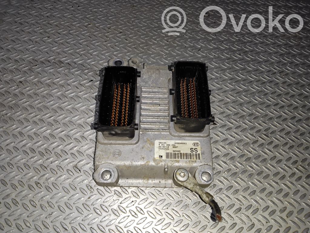 Moottorin ohjainlaite/moduuli   0261208253