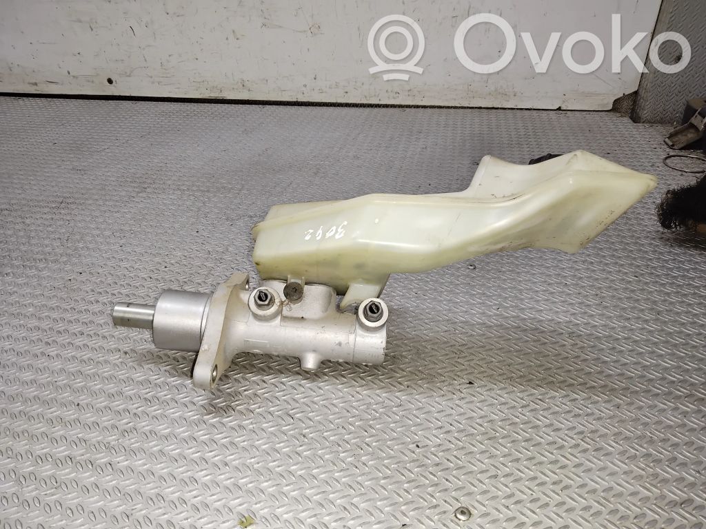 Mazda 3 I Master brake cylinder 