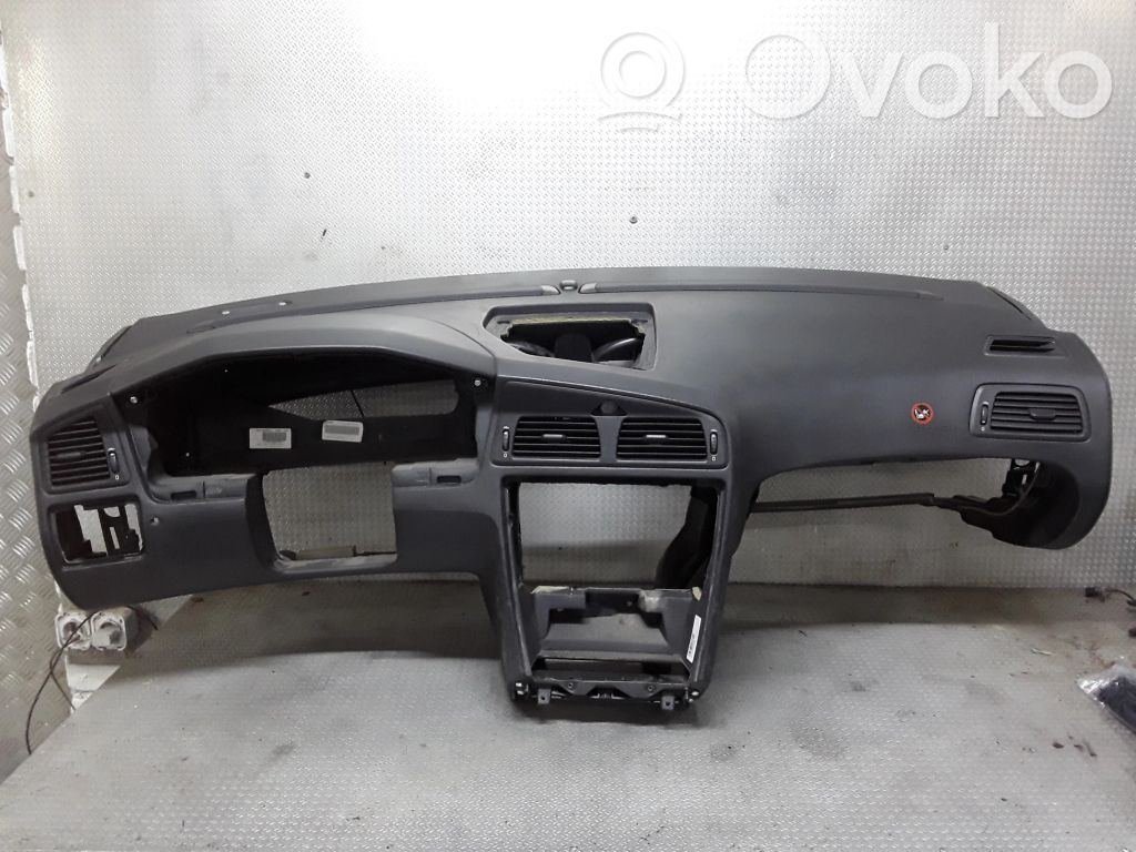 Volvo V70 Dashboard 
