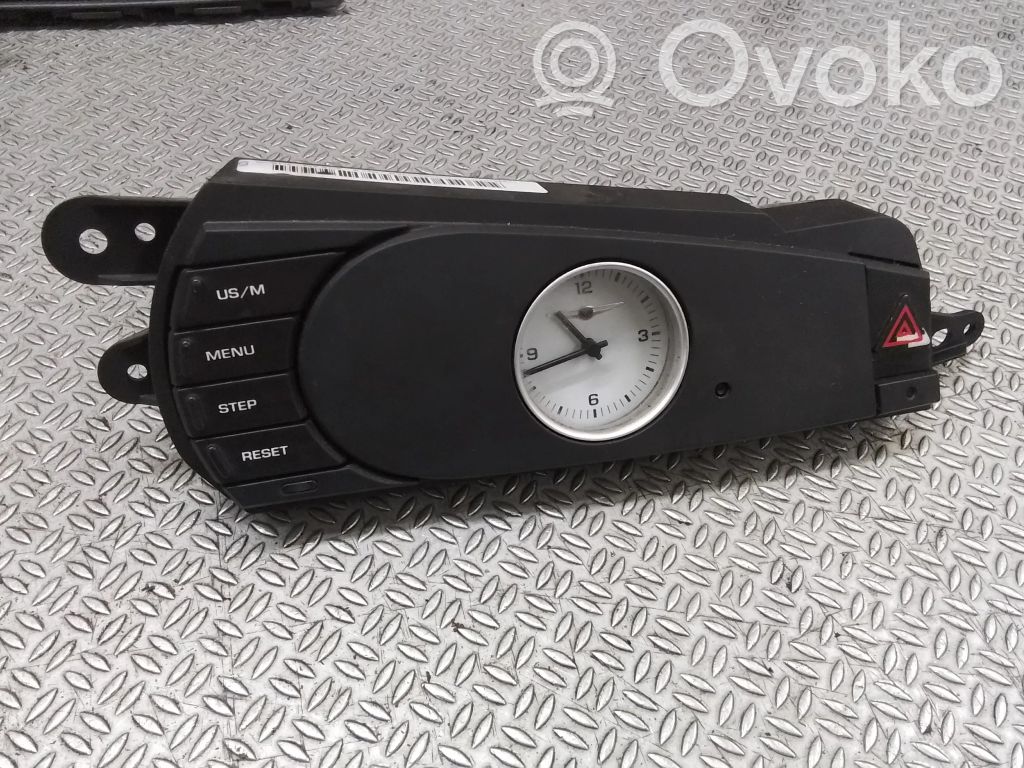 Chrysler Pacifica Clock 