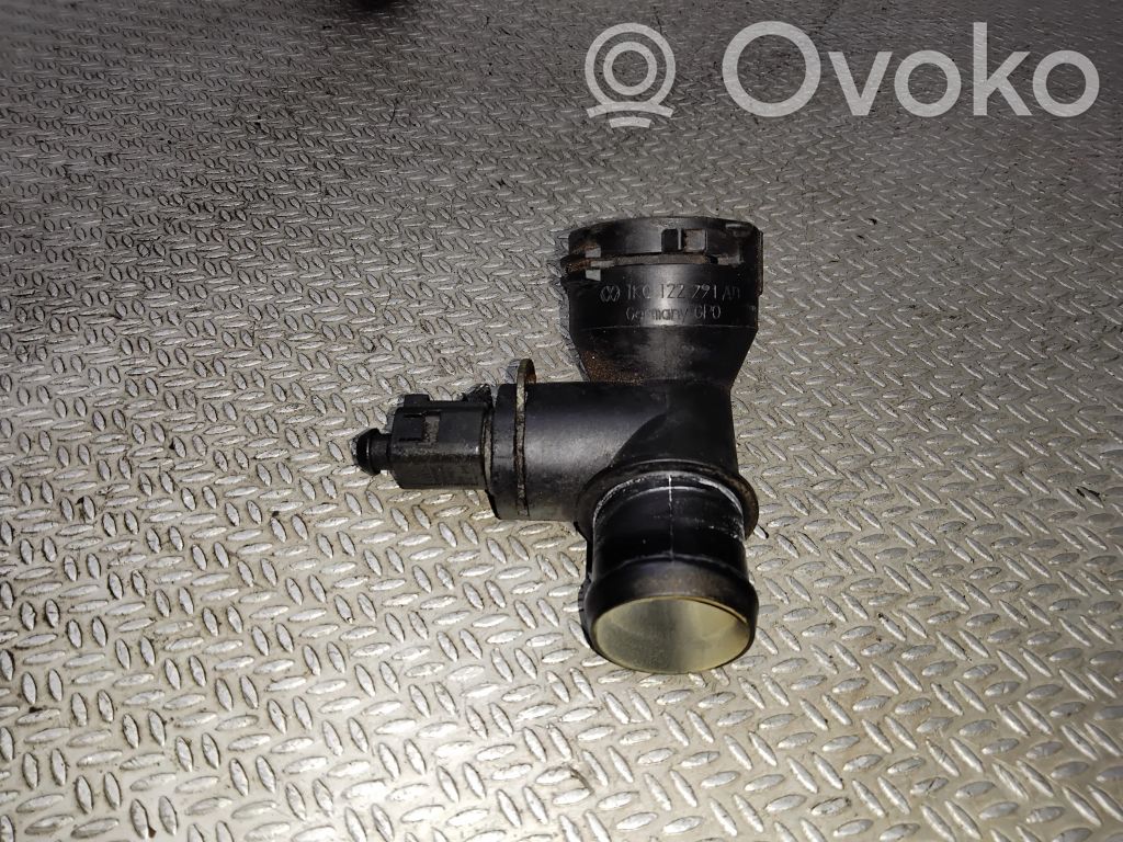 Skoda Octavia Mk2 (1Z) Tuyau de liquide de refroidissement moteur
