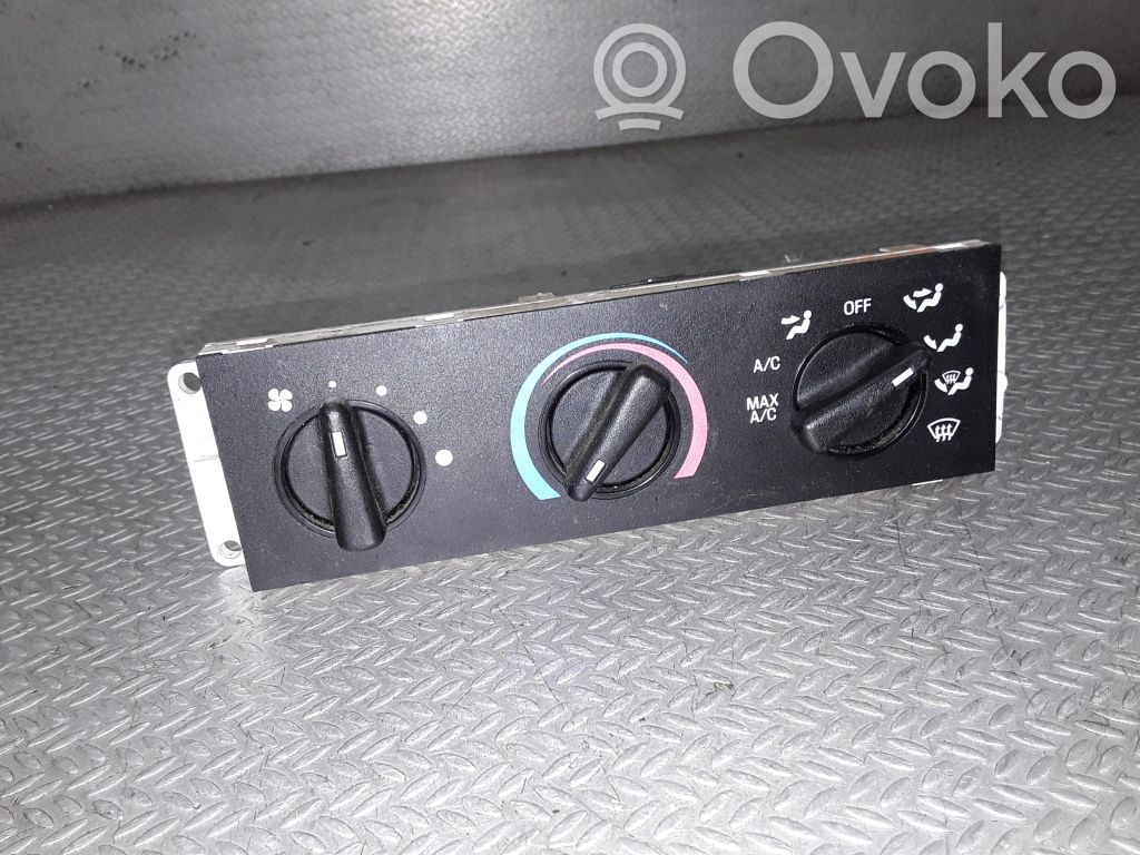 Climate control unit   F57H19C733AB