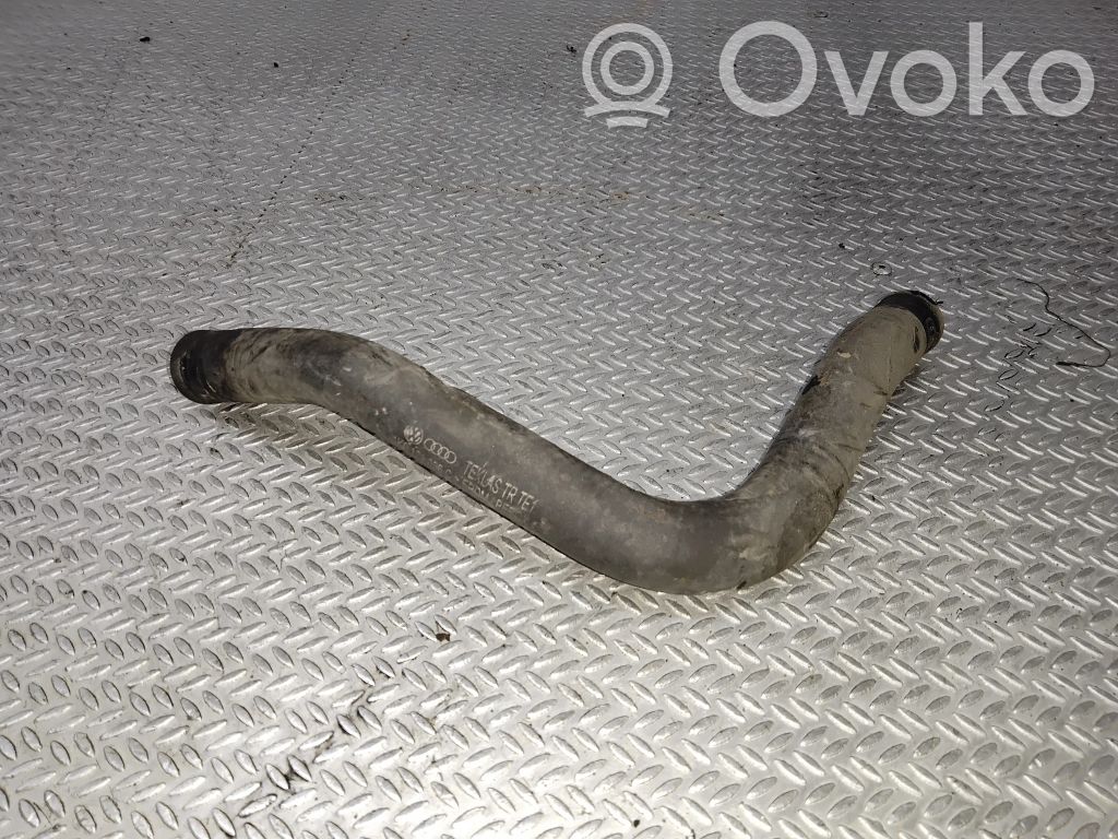 Volkswagen Golf V Tubo flessibile del liquido di raffreddamento del motore 
