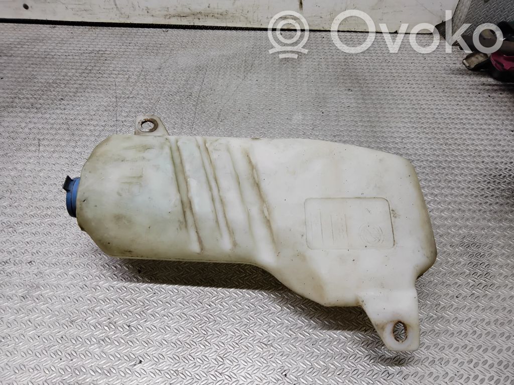 Logu šķidruma tvertne   B805