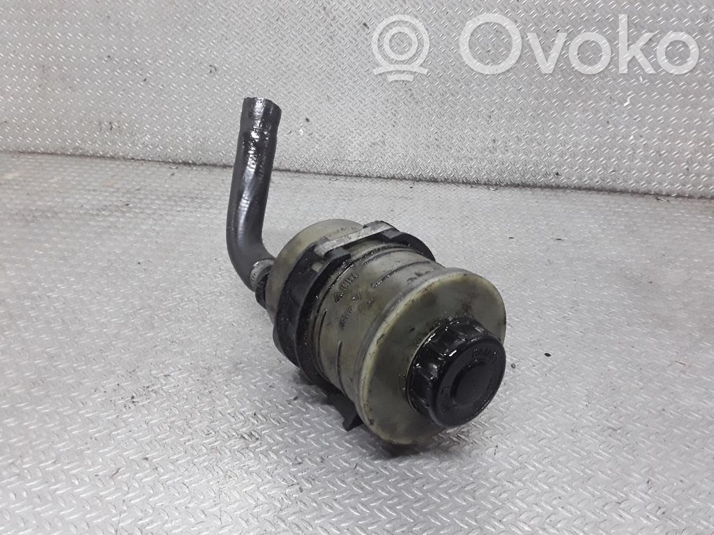 Opel Vivaro Réservoir de liquide de direction assistée