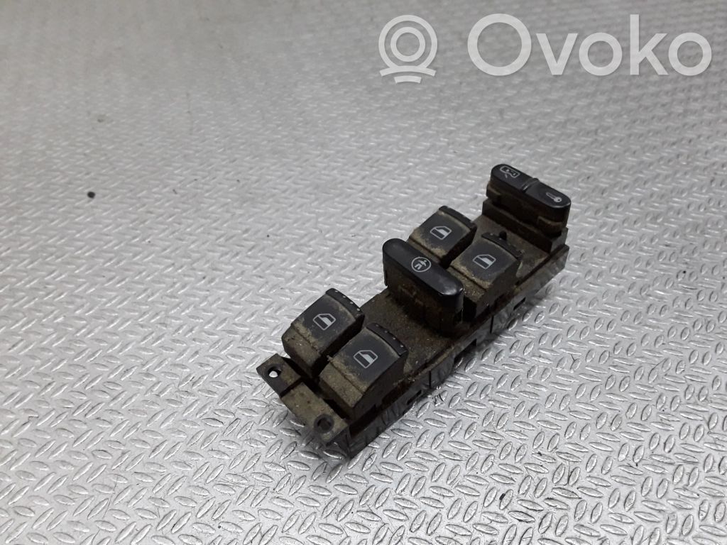 Volkswagen Bora Electric window control switch 