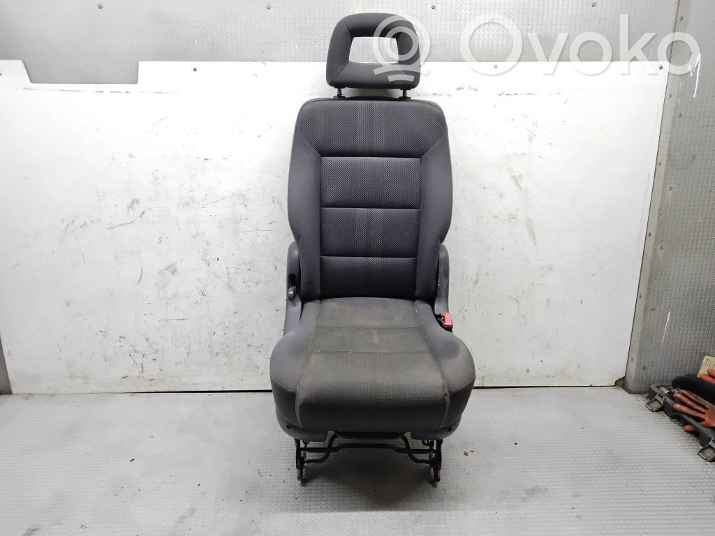 Siège arrière   7M3883018,123456789B