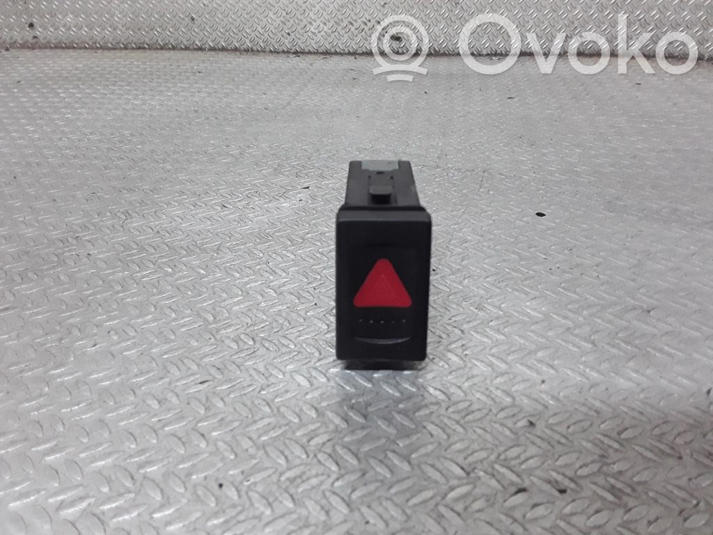 Schalter Warnblinkanlage   7M3953235
