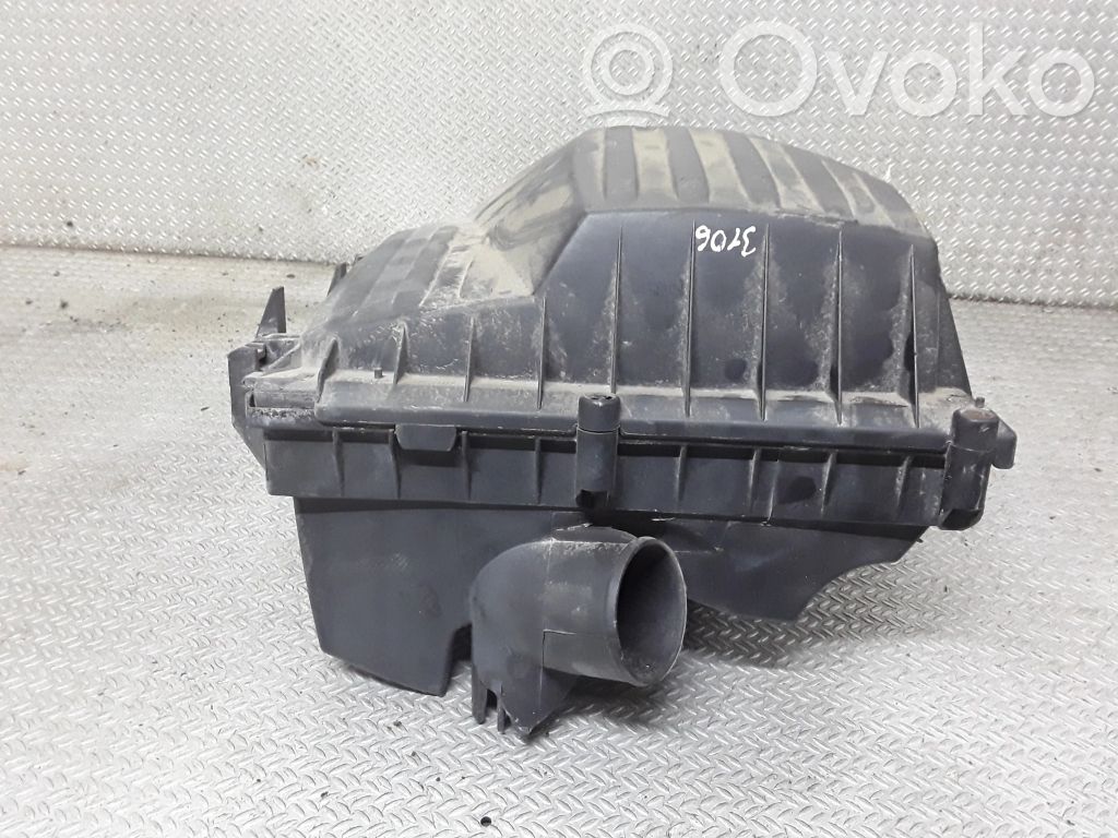 Air filter box