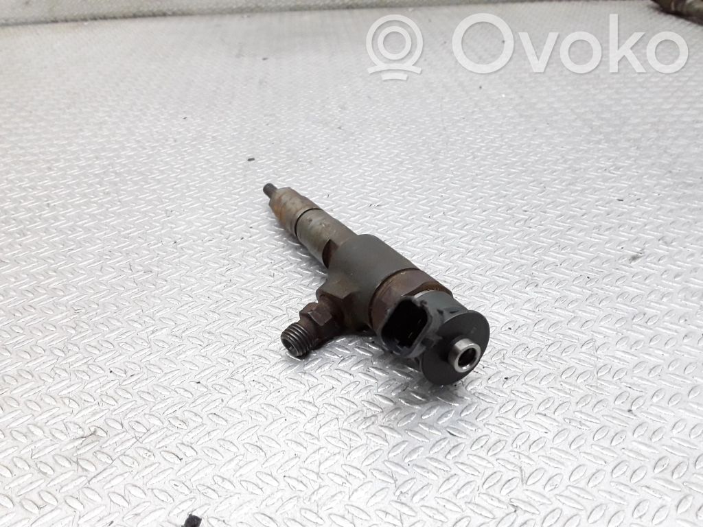 Inyector de combustible   0445110340