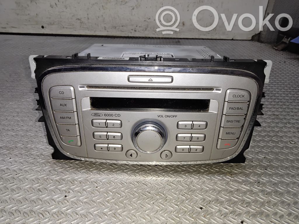 Radio / CD-Player / DVD-Player / Navigation   8S7T18C815AA