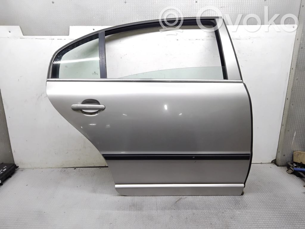 Rear door