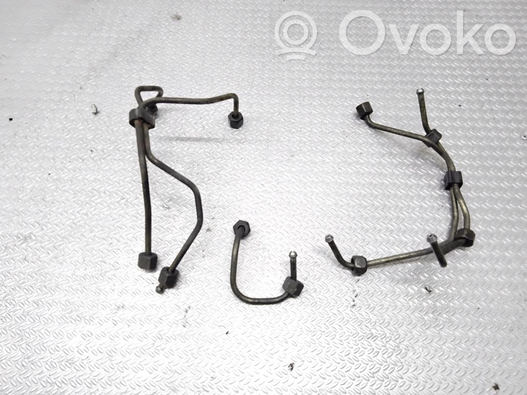 Tubo de alimentación del inyector de combustible