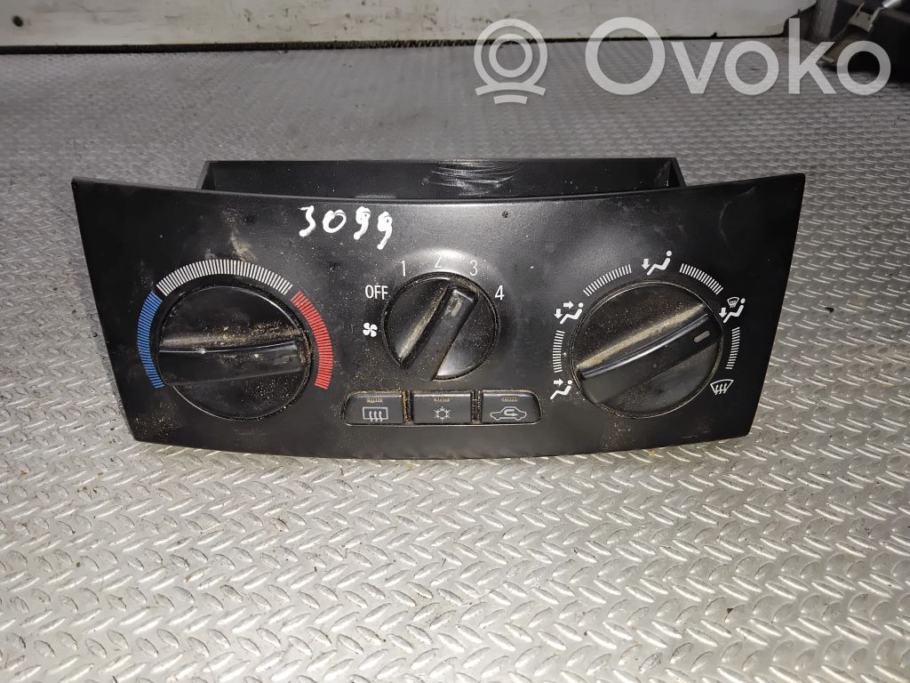 Mitsubishi Space Star Climate control unit 