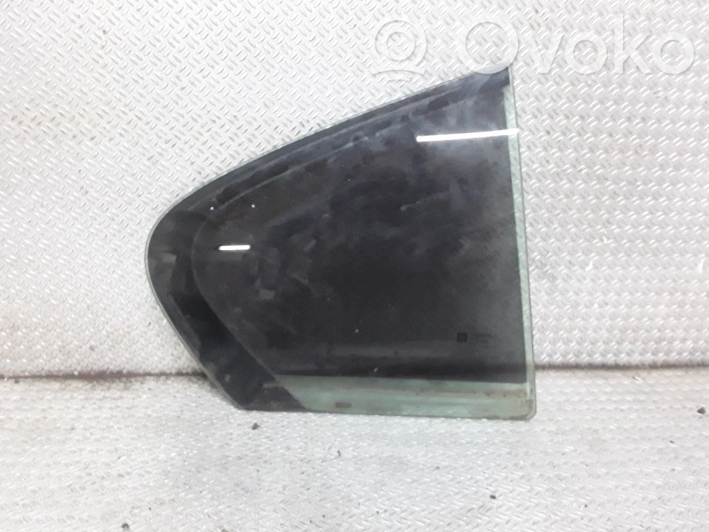 Rear vent window glass