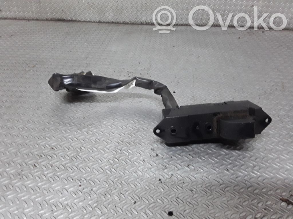 Mitsubishi Outlander Electric window control switch 