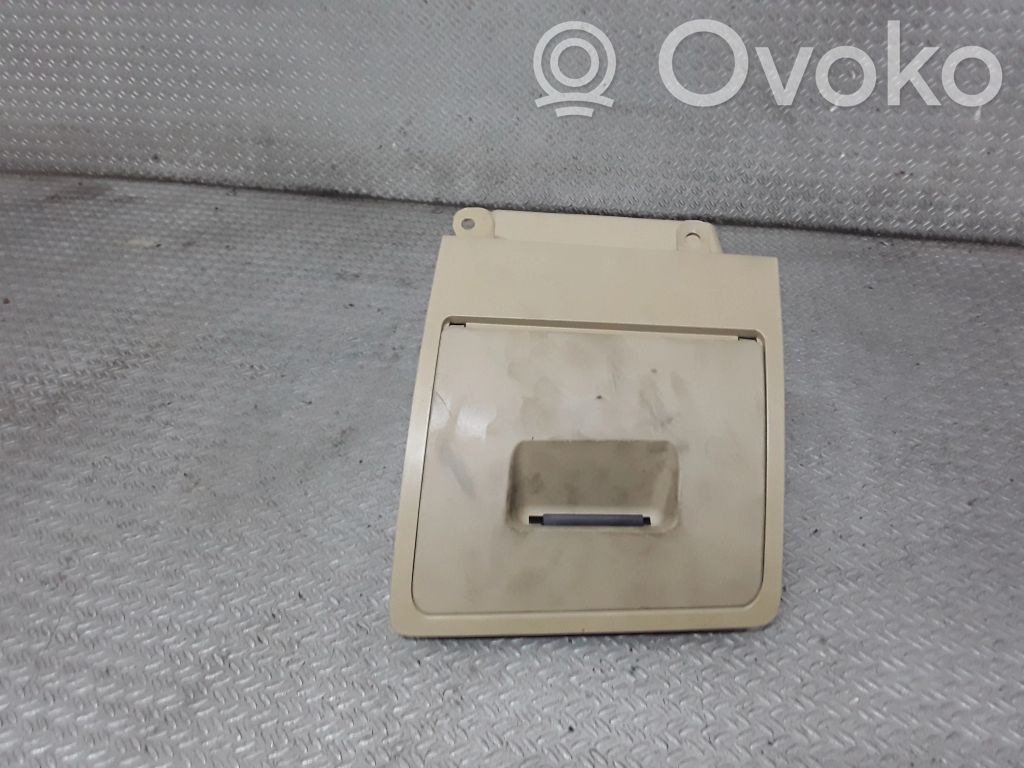 BMW 5 E60 E61 Daiktadėžė 