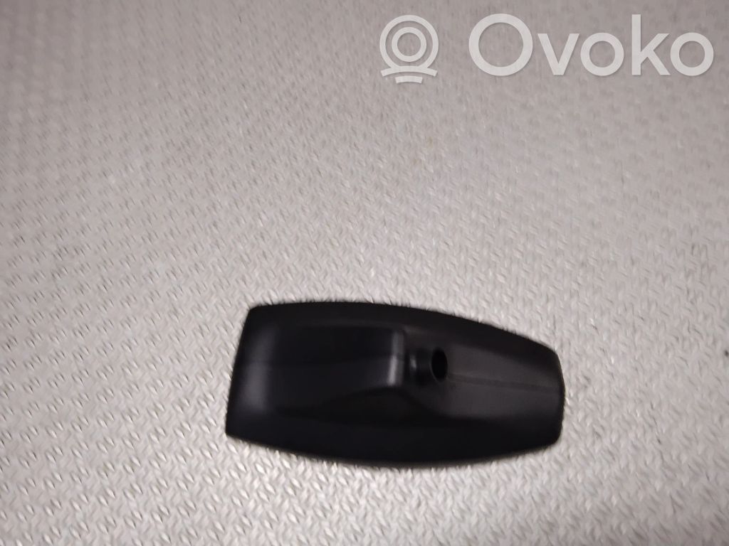 Rearview mirror trim   706949106