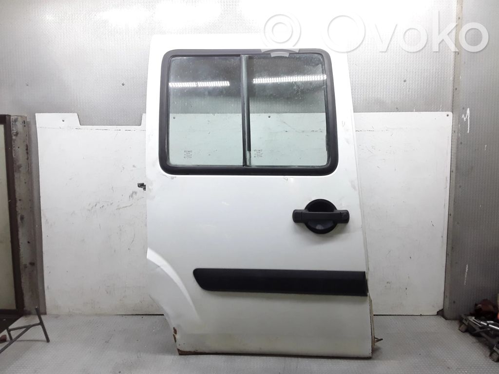 Side sliding door