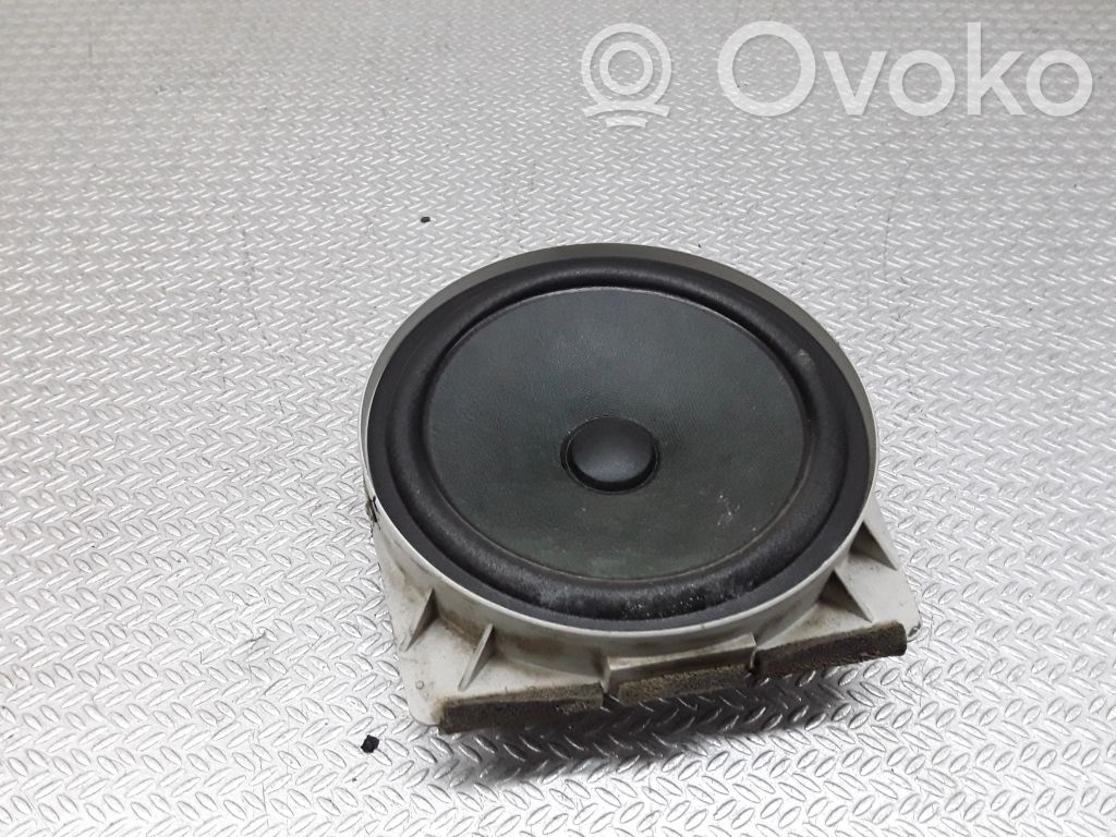 Honda CR-V Rear door speaker 