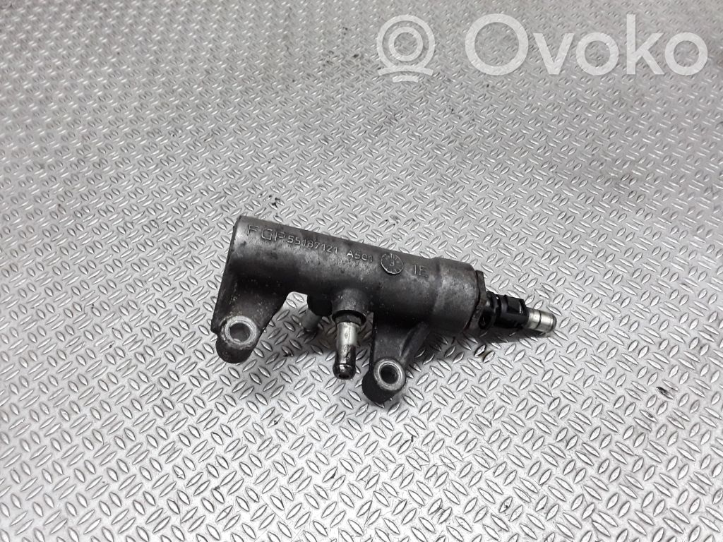 Opel Vectra C Régulateur de pression de carburant 