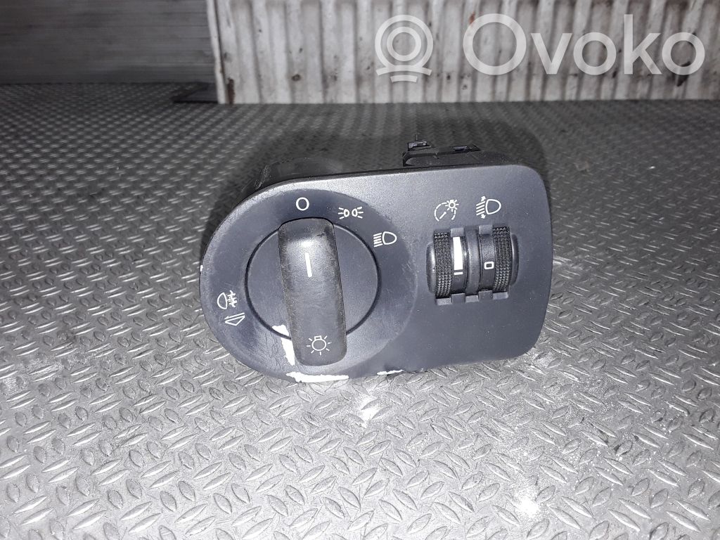Audi A3 S3 A3 Sportback 8P Light switch 