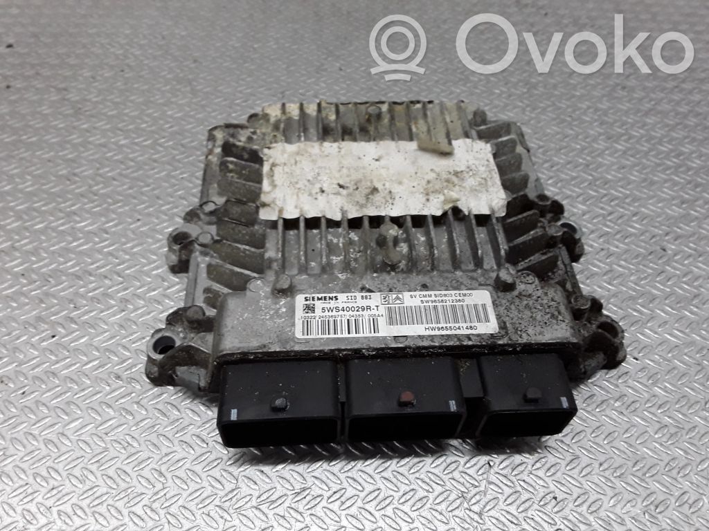 Peugeot 307 Engine control unit/module 