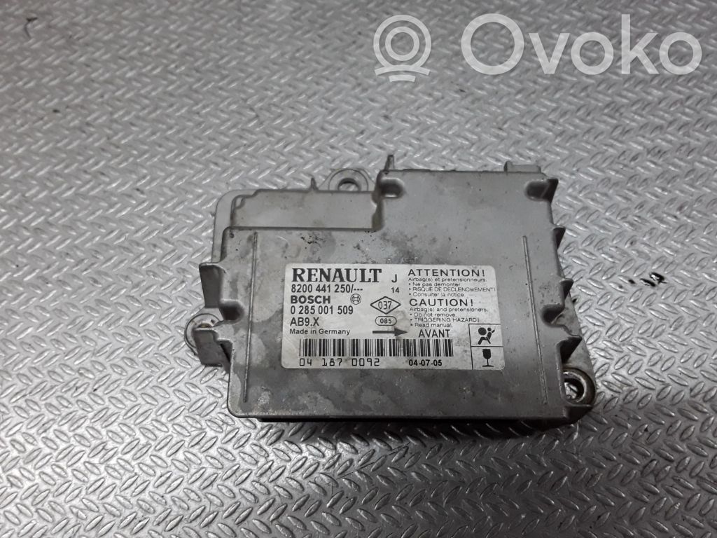 Airbag control unit/module   8200441250,0285001509