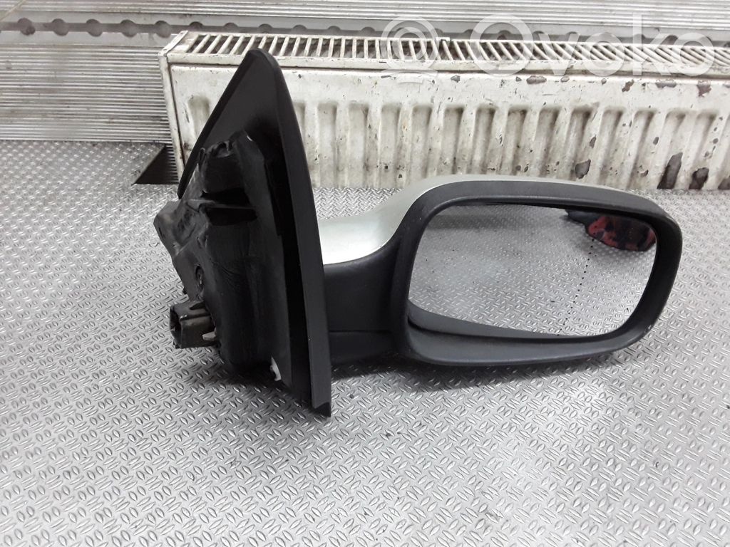 Renault Megane II Front door electric wing mirror 