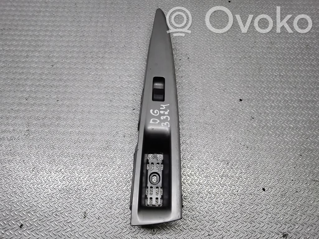 Electric window control switch   3M71A24184F