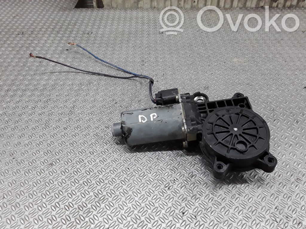 BMW 3 E46 Front door window regulator motor 