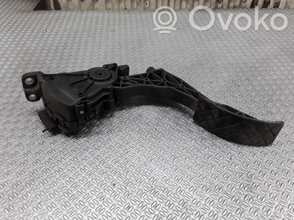 Pedale dell’acceleratore   6Q1721503B