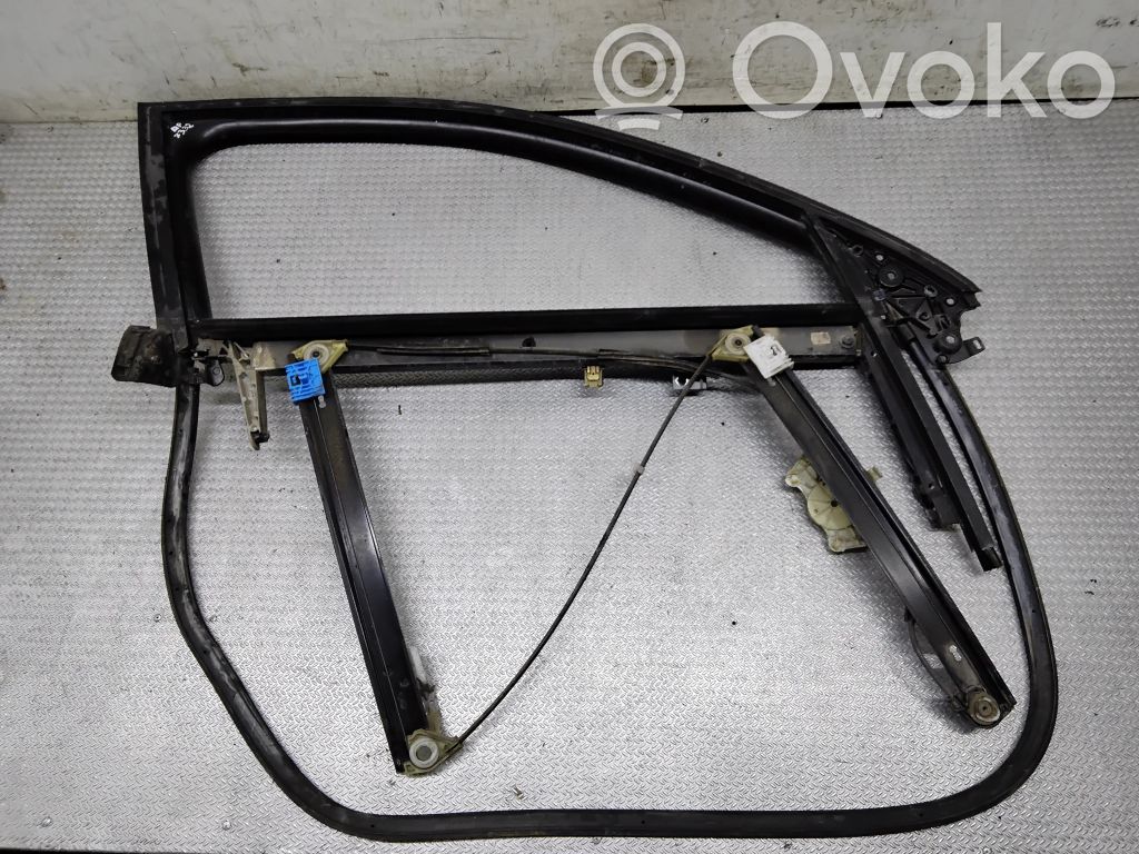Audi A4 S4 B6 8E 8H Mechanizm podnoszenia szyby przedniej bez silnika 