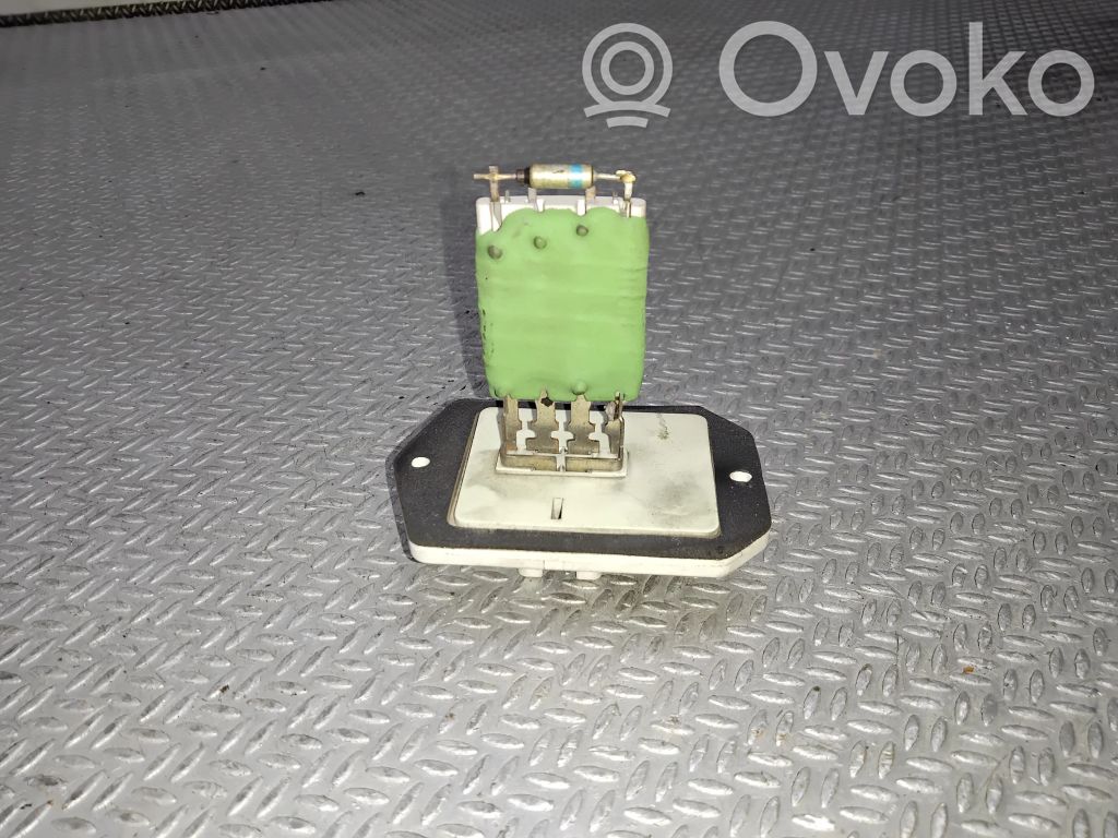 Toyota Yaris Rezystor / Opornik dmuchawy nawiewu 