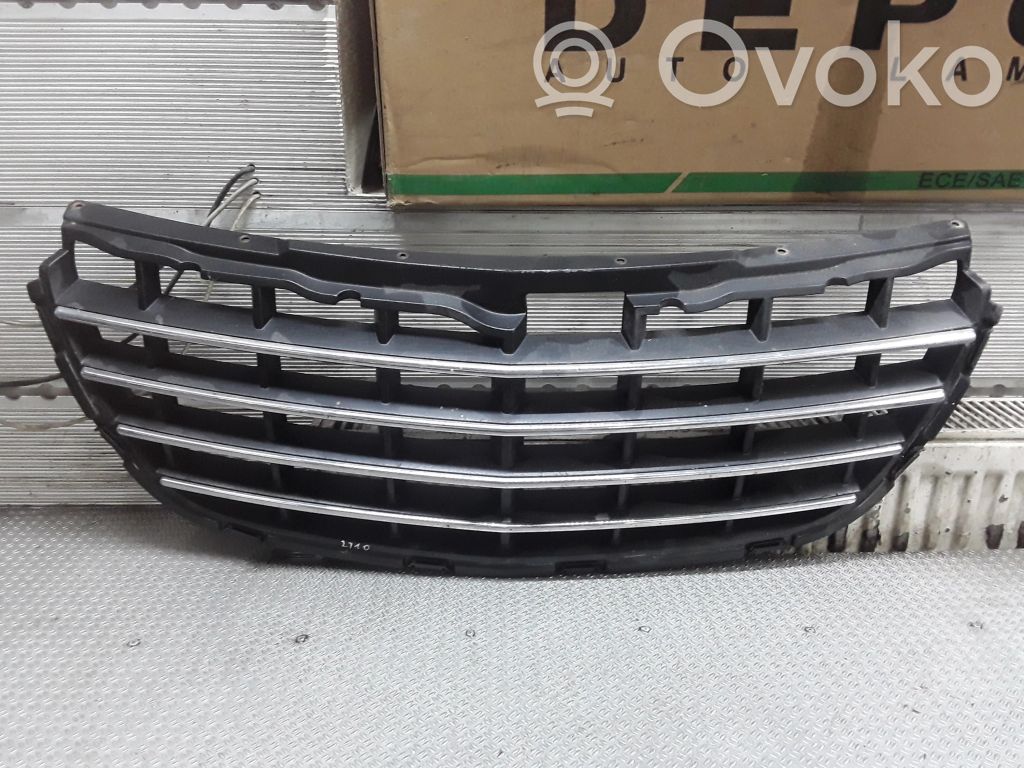 Front bumper upper radiator grill   04857626AA