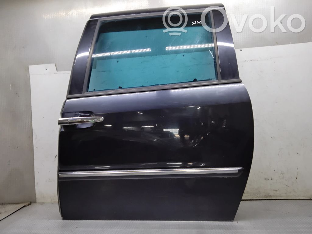 Side sliding door