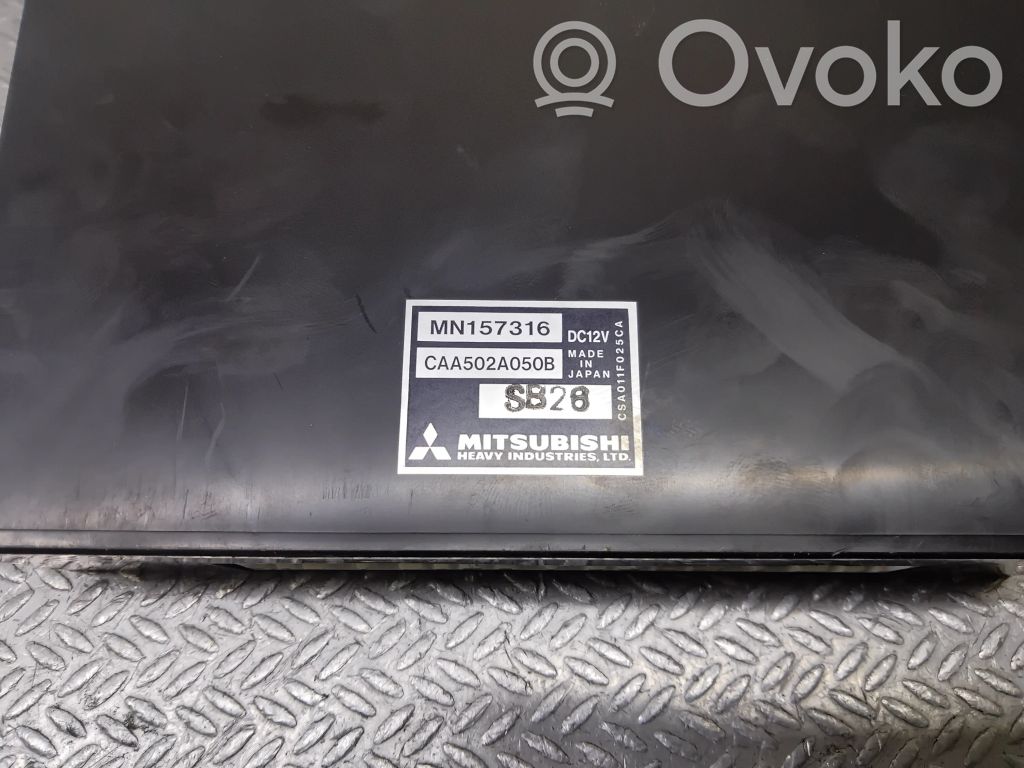 Mitsubishi Grandis Panel klimatyzacji 