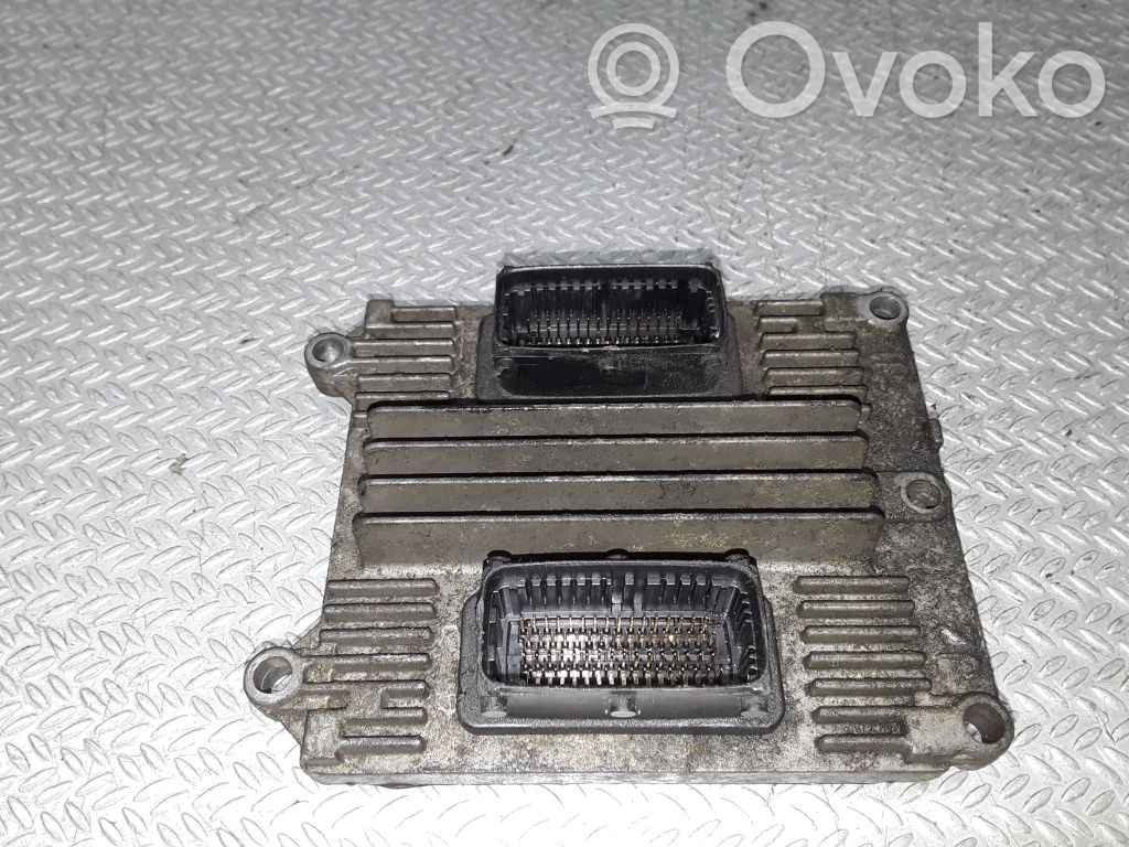 Opel Zafira A Engine control unit/module 