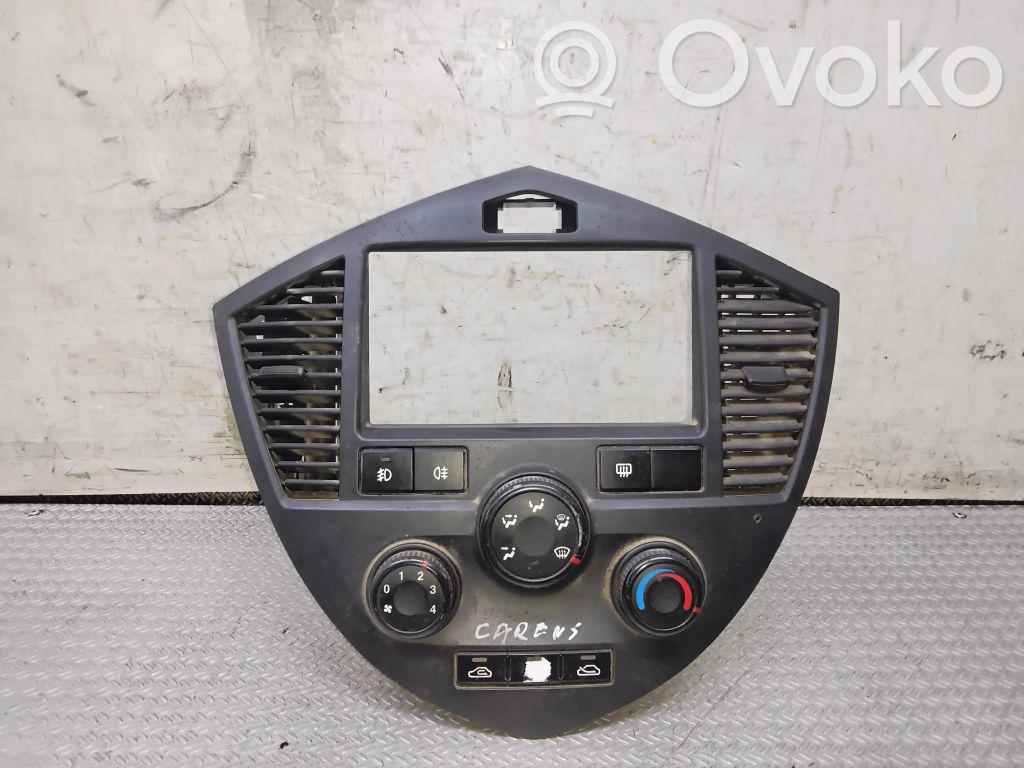 KIA Carens I Climate control unit 