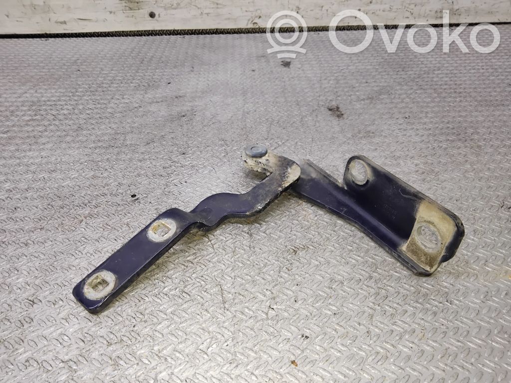 Engine bonnet/hood hinges   4D0823302C