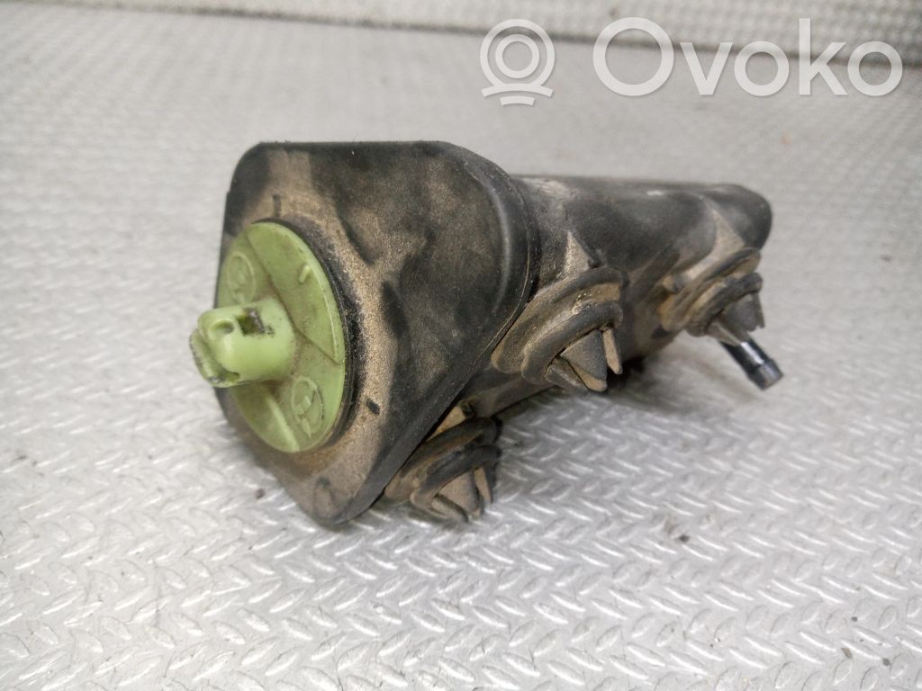 Volkswagen Polo III 6N 6N2 6NF Ohjaustehostimen nestesäiliö 