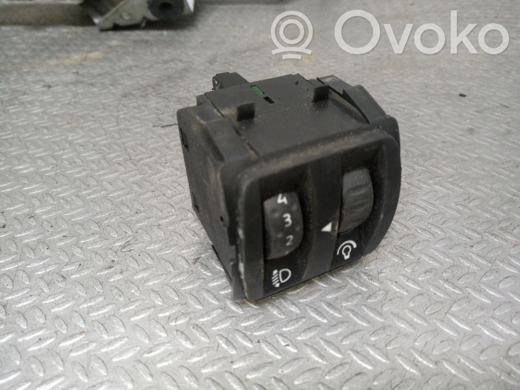 Renault Scenic II - Grand scenic II Interruttore di regolazione livello altezza dei fari