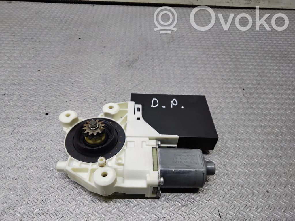Ford Focus Front door window regulator motor 