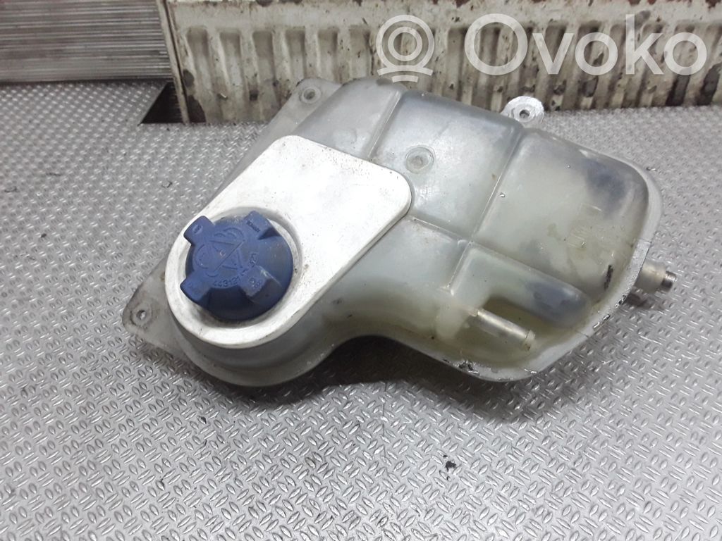 Ausgleichsbehälter Kühlwasser   8D0121403C