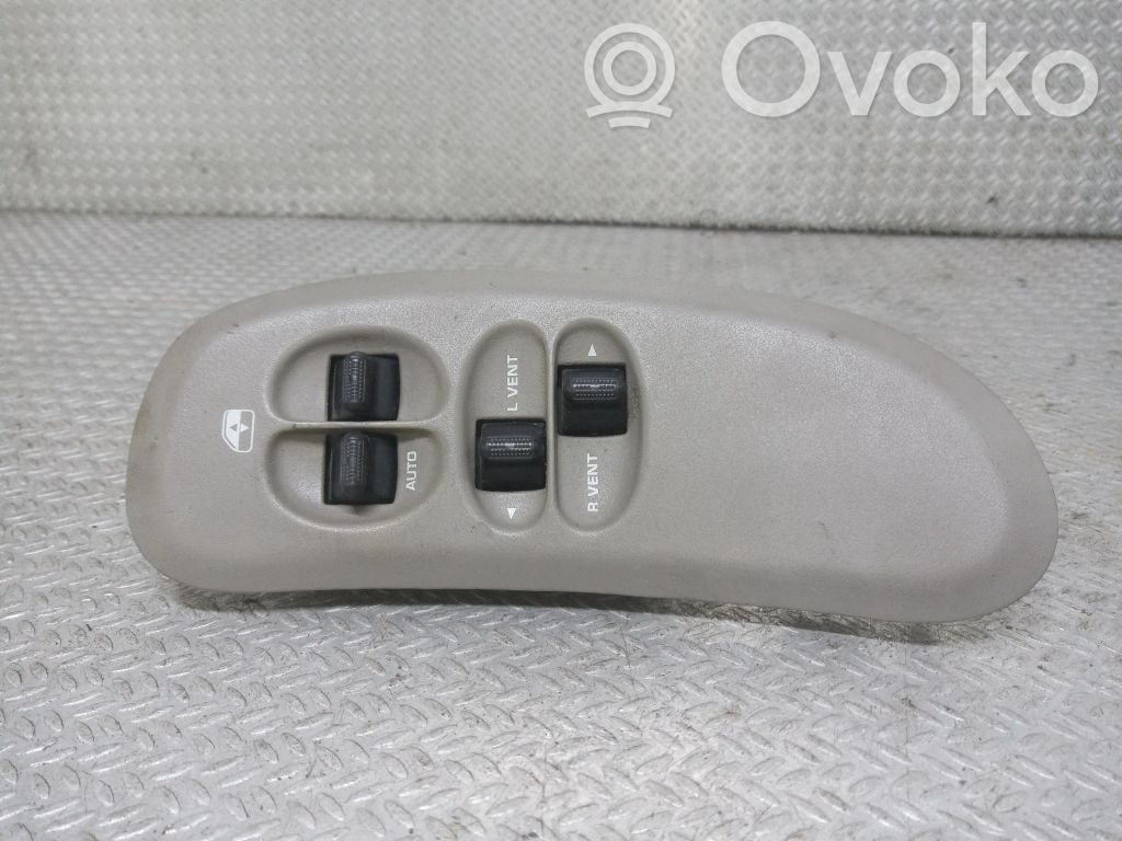 Electric window control switch   0SB701L5AB